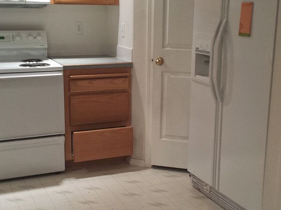 5th image of 806 E Maine Ave