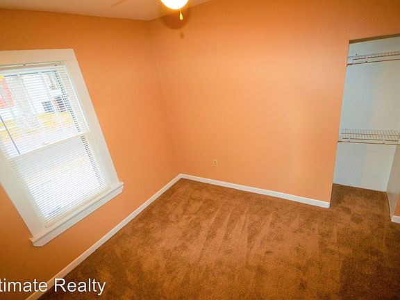 5th image of 2242 Wismer Ave
