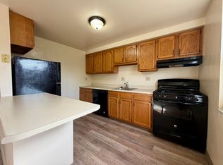 413 Millers Ln APT B, Plum, PA