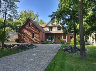 1145 Bloomer Rd, Rochester Hills, MI 48307