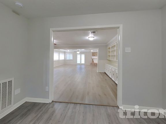 3rd image of 2307 Hilton Head Dr