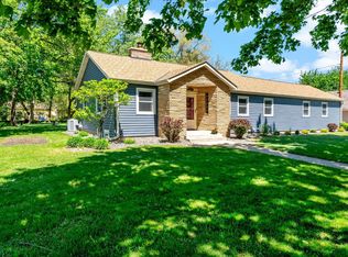 201 2nd St NE, Osseo, MN 55369