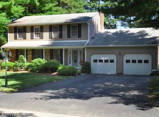 29 Wood Cove Dr, Coventry, RI 02816