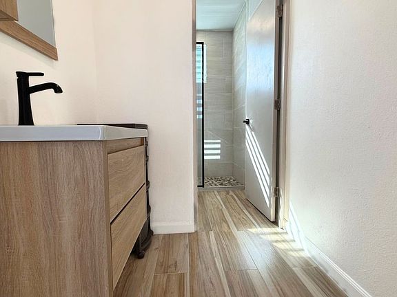 5th image of Urb Puerto Nuevo Calle 2 NE APT 1014-1