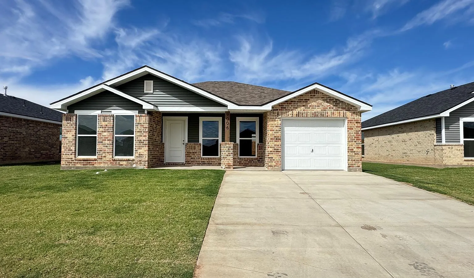 3 bed, 1200 sqft, $3,200 — Photo 1