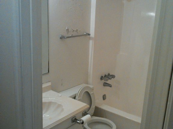 5th image of 6016 Edgelake Dr