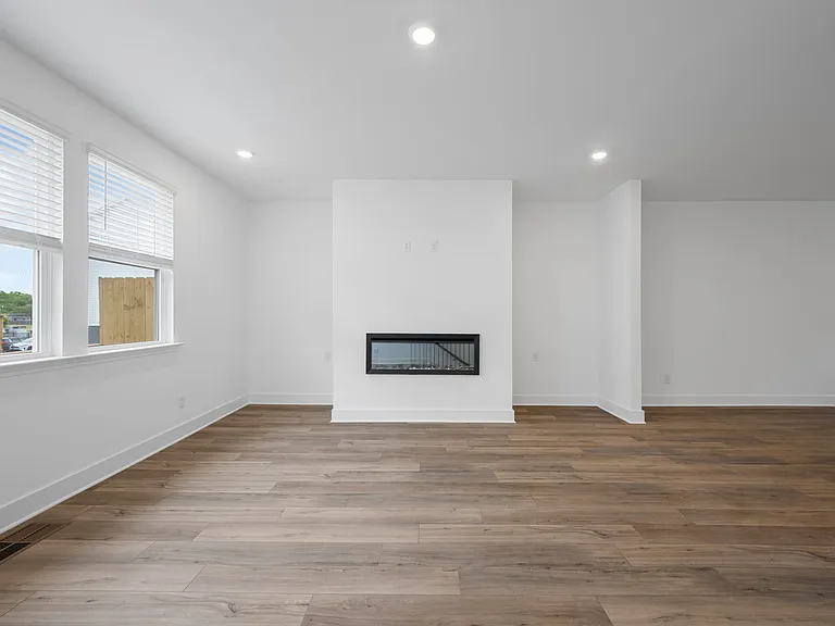 3227 Aberdeen Row — Photo 8
