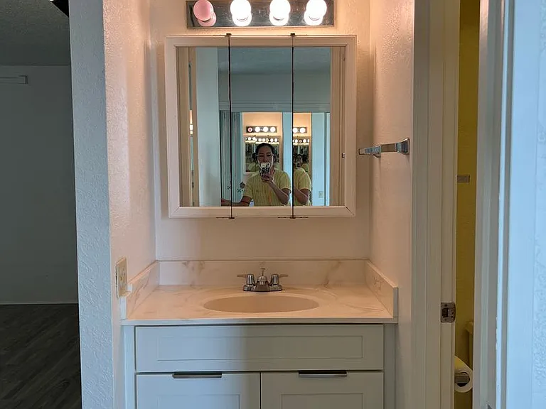 1226 Alexander St #802 — Photo 15
