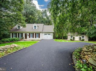 19 White Oak Dr, Fleetwood, PA 19522
