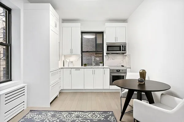 Rented by Corcoran | media 23