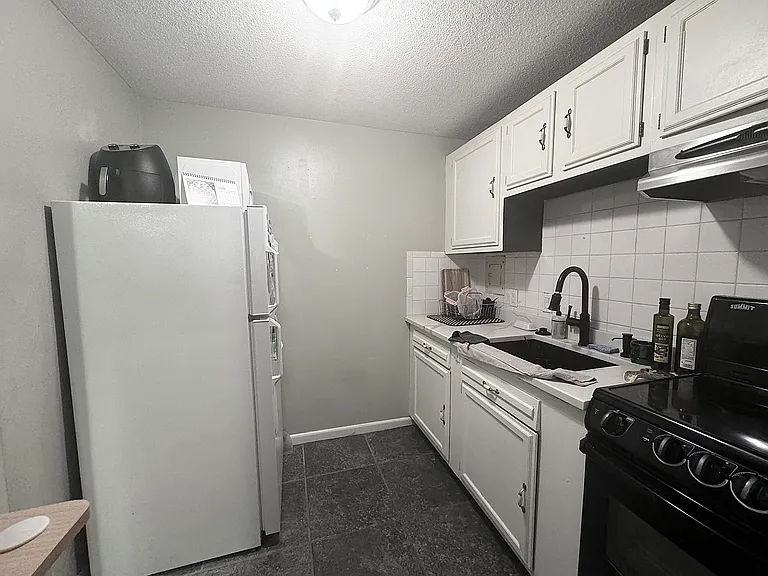 15 Francis St #12 — Photo 4