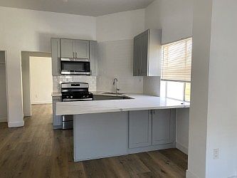 2nd image of 1341 S Union Ave #4