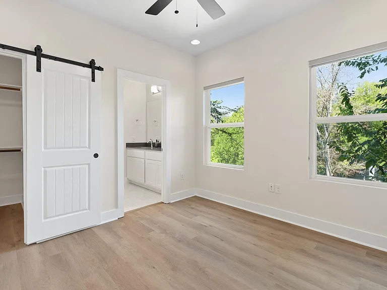 1160 Lott Ave #B — Photo 22