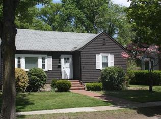 225 Highland Ave, Watertown, MA 02472