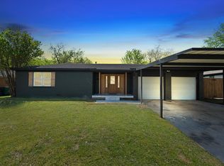 6109 Saint Johns Ln, Fort Worth, TX 76114