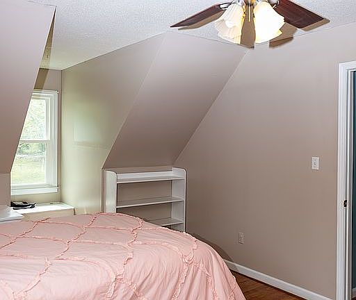 3rd image of 405 Asaville School Rd