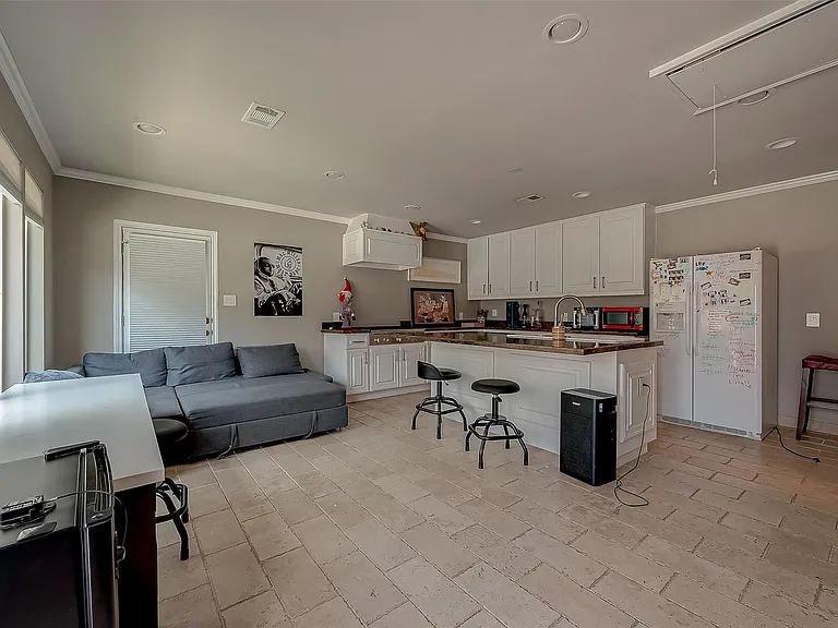 12445 Memorial Dr — Photo 34