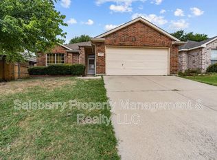 4717 Barnhill Ln, Fort Worth, TX 76135