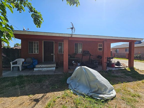 3rd image of 1158 Maple St