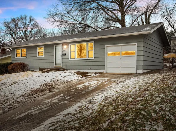 1014 Renshaw Dr, Saint Louis, MO 63135