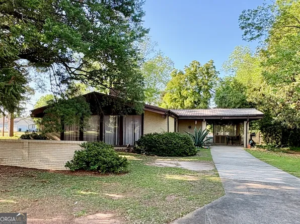 700 Forrest Dr, Fort Valley, GA 31030