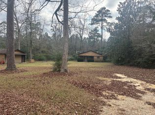 305 Ivanhoe Estates Dr E, Woodville, TX 75979