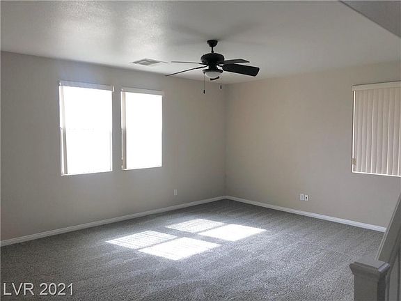 4th image of 11613 Grotta Azzurra Ave