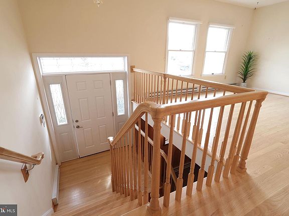 5th image of 37 Abby Pl