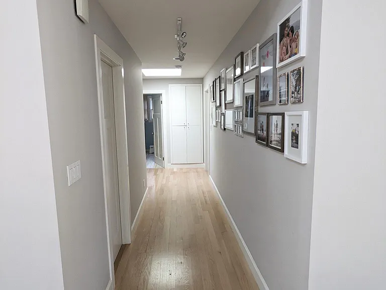1525 Kensington Cir — Photo 9