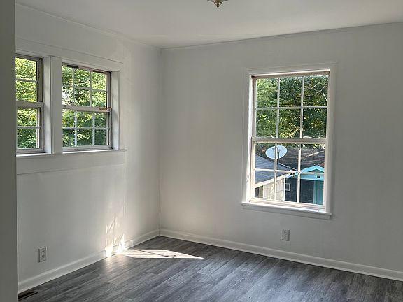 2nd image of 1308 S Cedar Ave