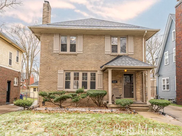 1121 Giddings Ave SE, Grand Rapids, MI 49506