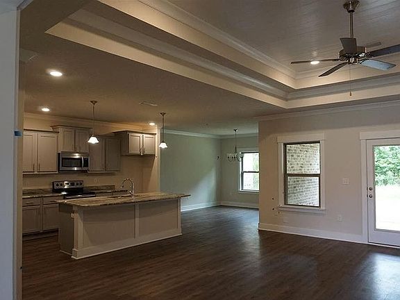 4th image of 2 Phoenix Palm Dr