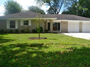 1904 Oaks Dr, Pasadena, TX 77502