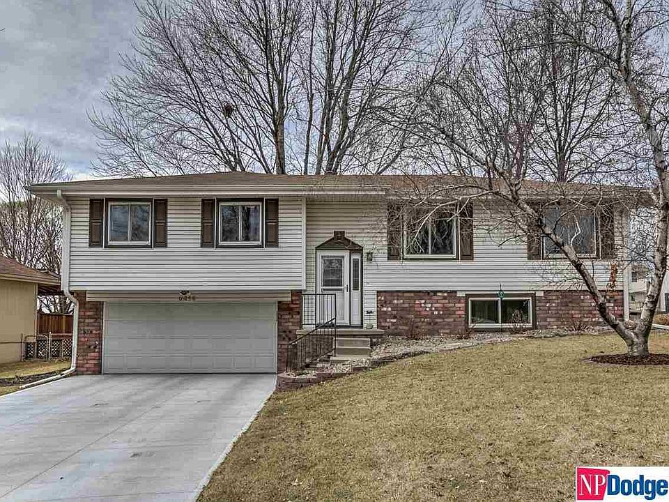 1st image of 6414 S 108th Ave