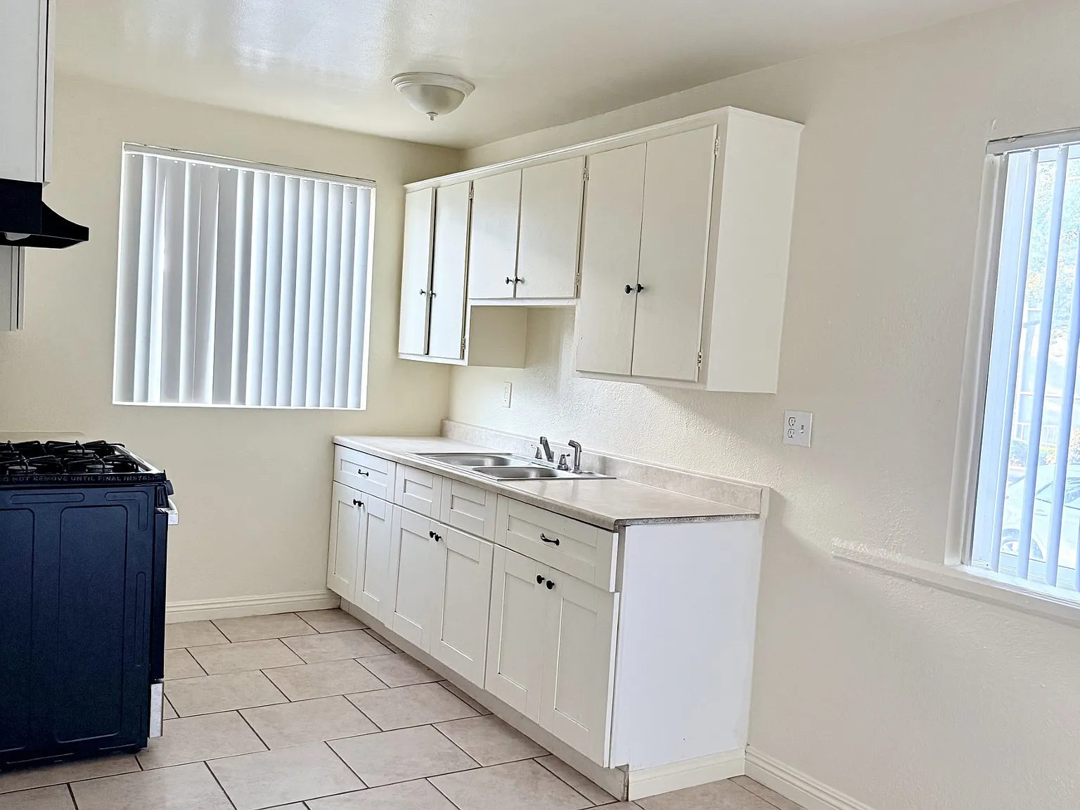 2 bed, 1000 sqft, $1,795 — Photo 4
