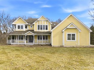 2644 Center Creek Cir, Spring Valley, OH 45370