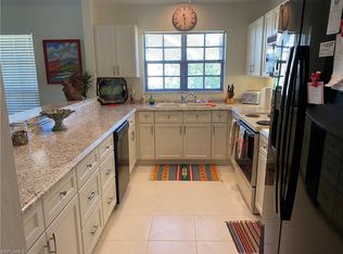 1334 Park Lake Dr #28-R, Naples, FL 34110