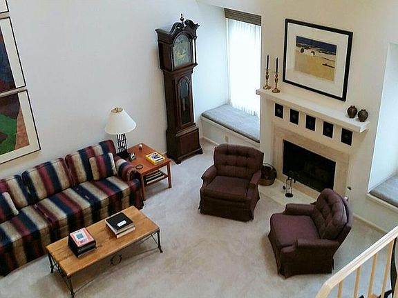 3rd image of 1717 Brookwood Dr