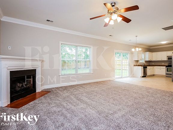 3rd image of 431 Black Horse Rd