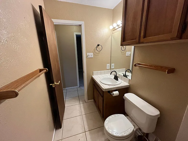 2118 Meadowgrove Dr — Photo 20