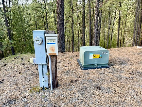 2nd image of 1199 Gold Edge Mine Rd