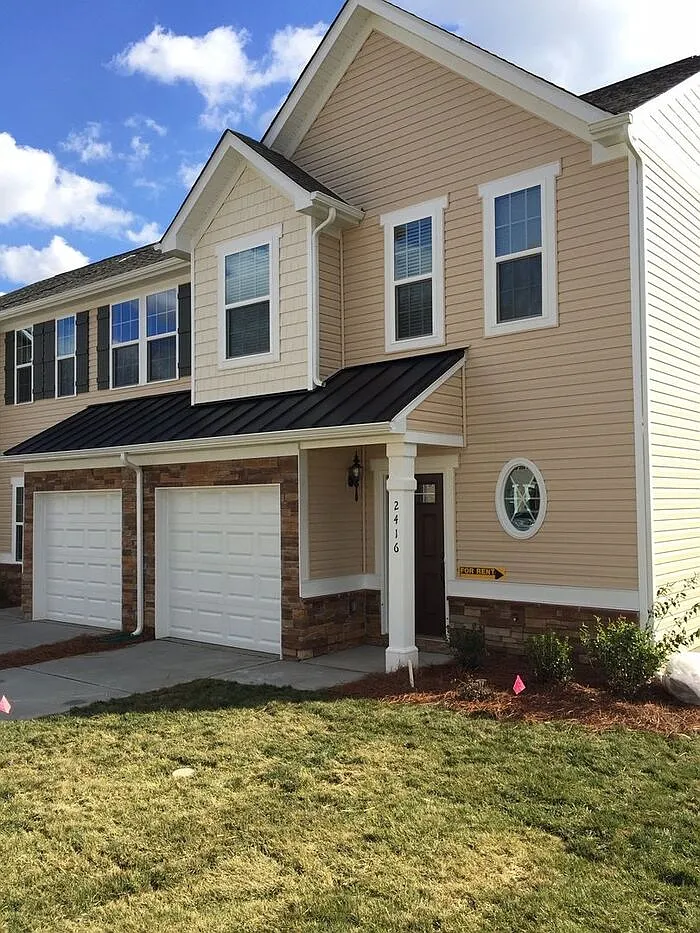 3 bed, 2.5 bath, 1500 sqft, $2,250 — Photo 2