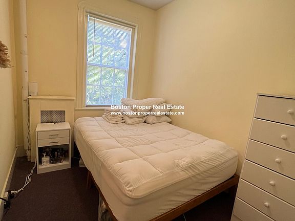 4th image of 24 Phillips St APT 4