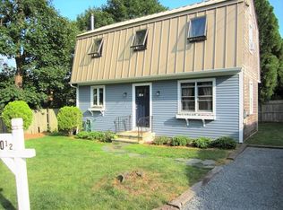 40 1/2 Roseneath Ave, Newport, RI 02840