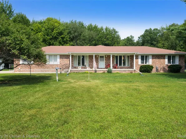 13680 S Seymour Rd, Montrose, MI 48457