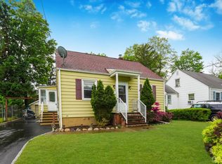 231 Stephenson Ave, Middlesex, NJ 08846