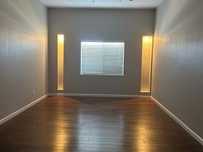 15514 Saint Clement Way — Photo 3