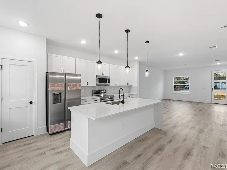 7047 N Lime Dr — Photo 13