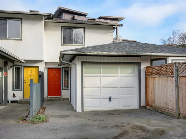 9923 7th St #4, Sidney, BC V8L 2V8