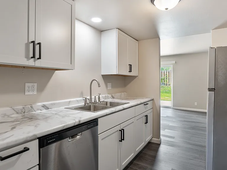4412 Pepper Dr #2 — Photo 8